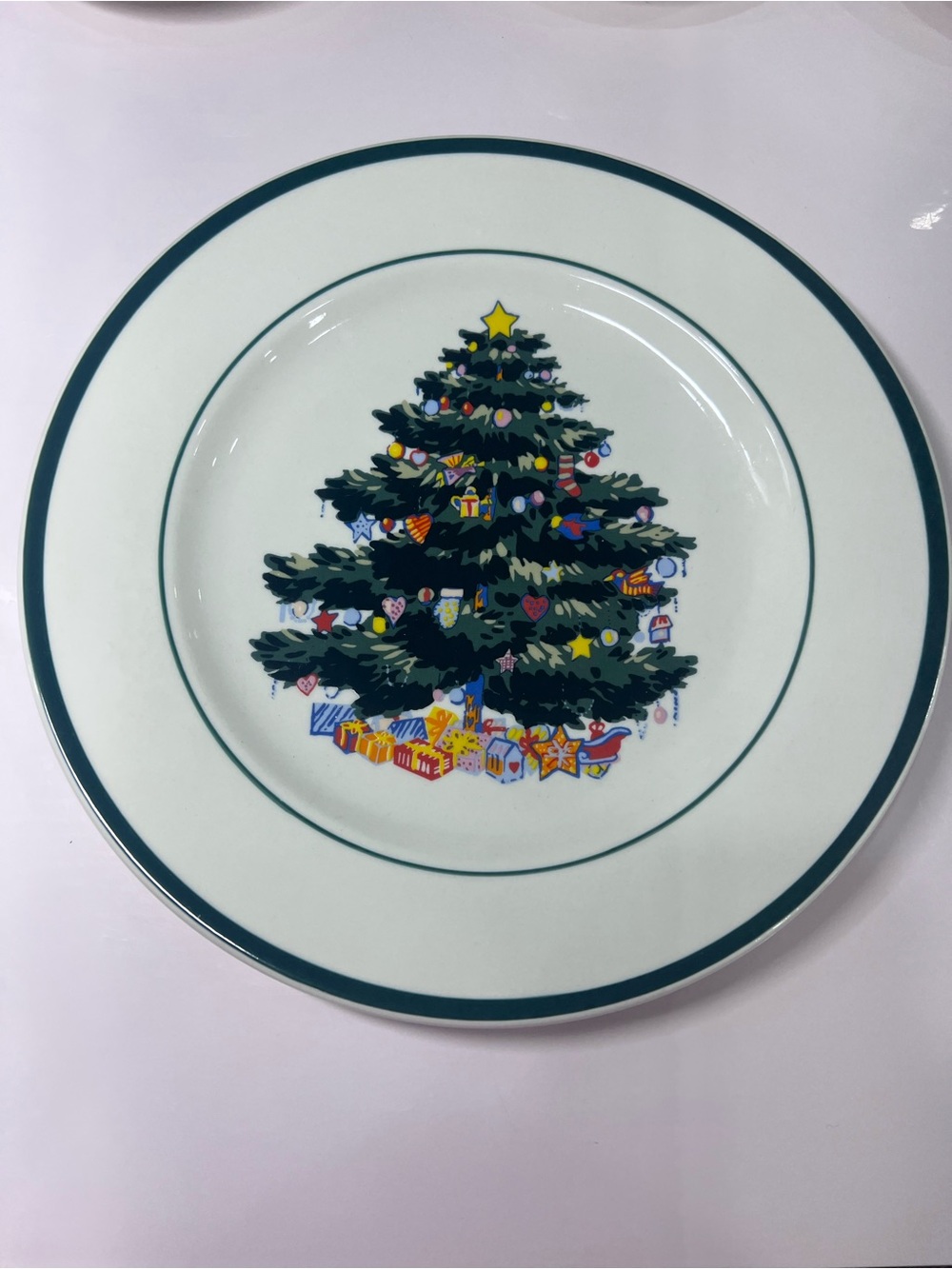 Totally Today Set of 4 Holiday Tree Christmas Plates